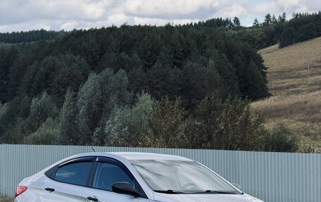 Hyundai Solaris II рестайлинг, 2014 год, 790 000 рублей, 2 фотография