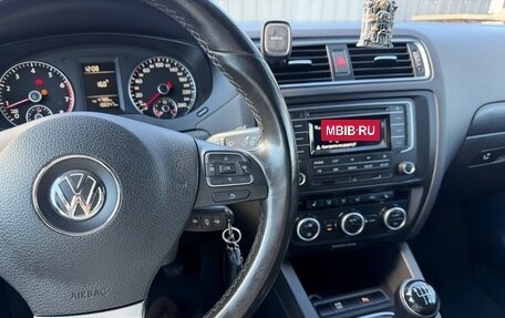 Volkswagen Jetta VII, 2014 год, 930 000 рублей, 6 фотография