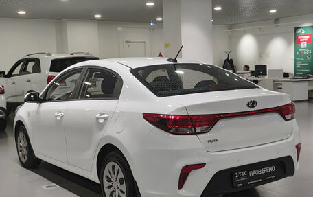 KIA Rio IV, 2018 год, 1 295 000 рублей, 11 фотография