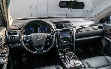 Toyota Camry, 2016 год, 2 199 000 рублей, 6 фотография