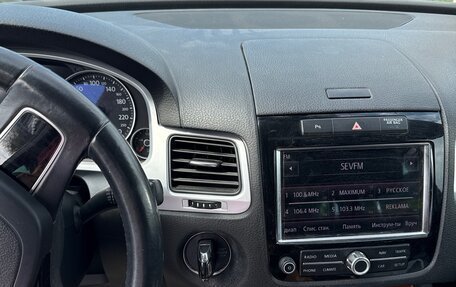 Volkswagen Touareg III, 2013 год, 2 000 000 рублей, 2 фотография