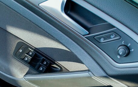 Volkswagen Golf VII рестайлинг, 2013 год, 990 000 рублей, 18 фотография