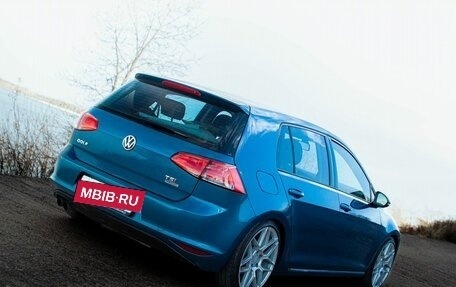Volkswagen Golf VII рестайлинг, 2013 год, 990 000 рублей, 37 фотография