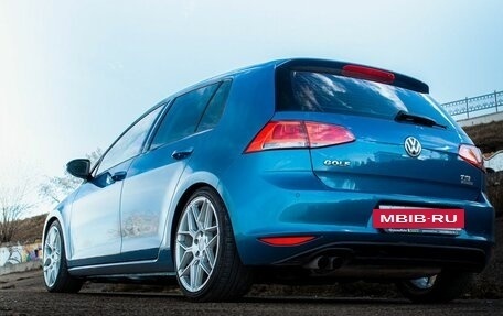 Volkswagen Golf VII рестайлинг, 2013 год, 990 000 рублей, 39 фотография