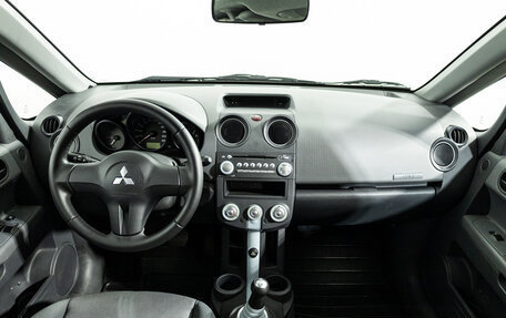 Mitsubishi Colt VI рестайлинг, 2006 год, 437 960 рублей, 13 фотография