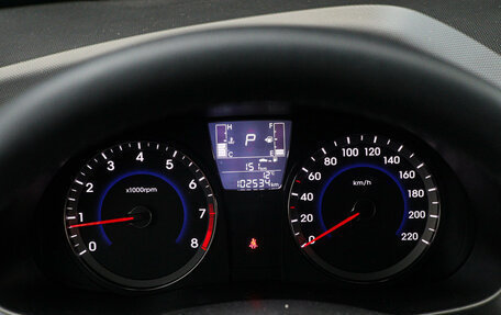 Hyundai Solaris II рестайлинг, 2015 год, 1 000 000 рублей, 14 фотография