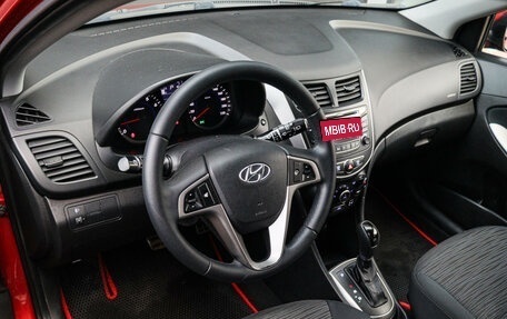 Hyundai Solaris II рестайлинг, 2015 год, 1 000 000 рублей, 11 фотография
