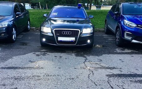 Audi A8, 2005 год, 1 290 000 рублей, 14 фотография