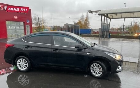 Hyundai Solaris II рестайлинг, 2018 год, 1 100 000 рублей, 3 фотография
