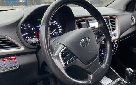 Hyundai Solaris II рестайлинг, 2018 год, 1 100 000 рублей, 9 фотография