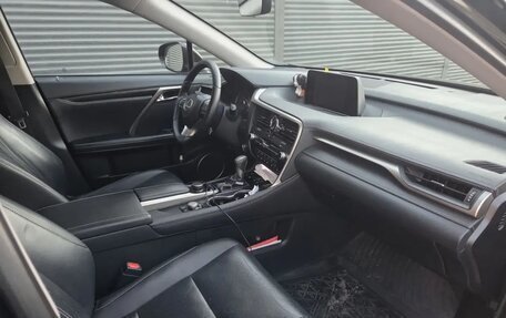 Lexus RX IV рестайлинг, 2016 год, 3 050 000 рублей, 4 фотография