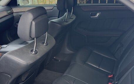 Mercedes-Benz E-Класс, 2011 год, 1 300 000 рублей, 7 фотография