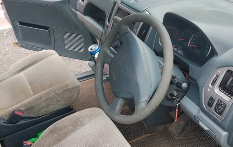 Mitsubishi Dion I рестайлинг, 2001 год, 155 000 рублей, 5 фотография