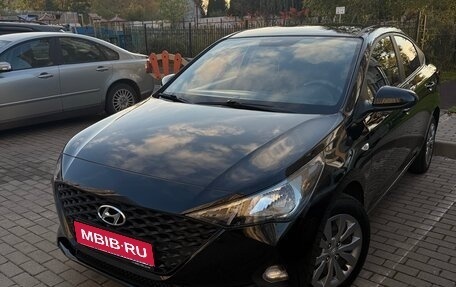 Hyundai Solaris II рестайлинг, 2020 год, 1 700 000 рублей, 1 фотография