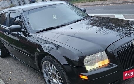 Chrysler 300C II, 2005 год, 850 000 рублей, 2 фотография