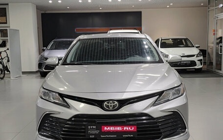 Toyota Camry, 2022 год, 2 430 000 рублей, 6 фотография