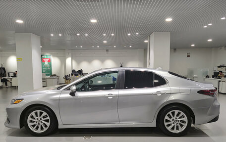 Toyota Camry, 2022 год, 2 430 000 рублей, 12 фотография