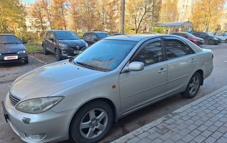 Toyota Camry V40, 2004 год, 760 000 рублей, 3 фотография