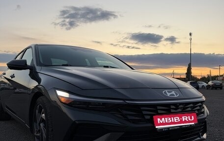 Hyundai Elantra, 2023 год, 2 400 000 рублей, 1 фотография