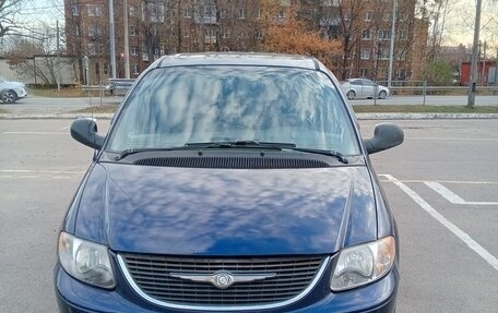 Chrysler Town & Country IV, 2003 год, 720 000 рублей, 1 фотография