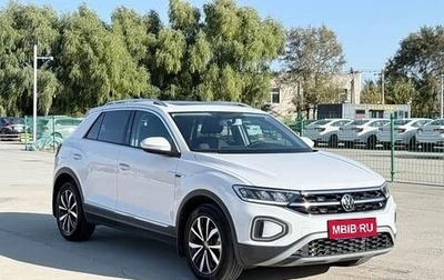 Volkswagen T-Roc I, 2023 год, 2 103 000 рублей, 1 фотография