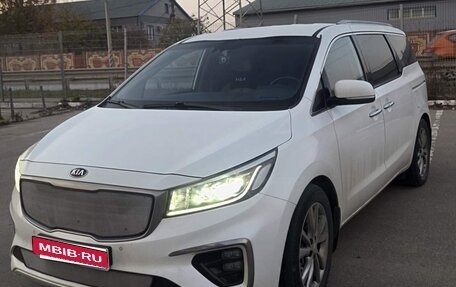 KIA Carnival III, 2020 год, 3 200 000 рублей, 1 фотография