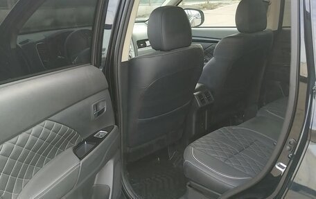 Mitsubishi Outlander III рестайлинг 3, 2022 год, 2 700 000 рублей, 6 фотография