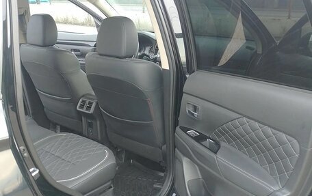 Mitsubishi Outlander III рестайлинг 3, 2022 год, 2 700 000 рублей, 9 фотография