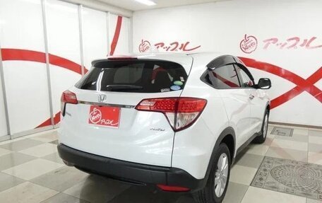 Honda Vezel, 2021 год, 1 520 000 рублей, 4 фотография