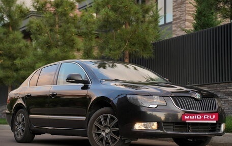 Skoda Superb III рестайлинг, 2012 год, 980 000 рублей, 4 фотография