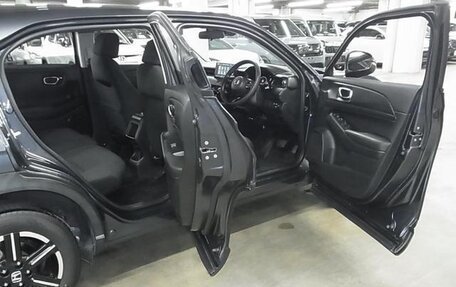 Honda Vezel, 2022 год, 1 650 000 рублей, 9 фотография