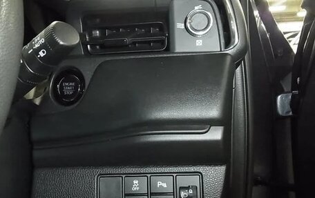 Honda Vezel, 2022 год, 1 650 000 рублей, 13 фотография