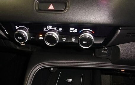 Honda Vezel, 2022 год, 1 650 000 рублей, 14 фотография