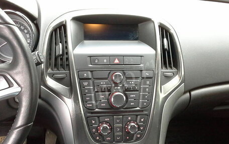 Opel Astra J, 2011 год, 630 000 рублей, 7 фотография