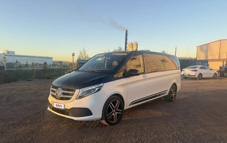 Mercedes-Benz V-Класс, 2022 год, 6 500 000 рублей, 14 фотография