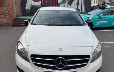 Mercedes-Benz A-Класс, 2014 год, 1 520 000 рублей, 1 фотография