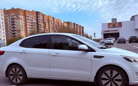 KIA Rio III рестайлинг, 2014 год, 910 000 рублей, 2 фотография