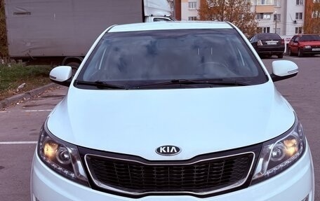 KIA Rio III рестайлинг, 2014 год, 910 000 рублей, 3 фотография