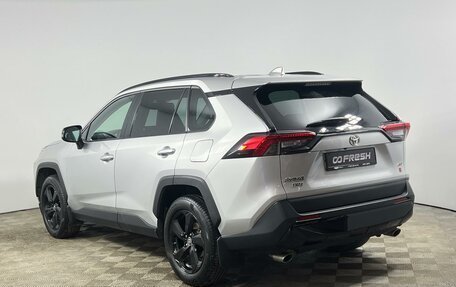 Toyota RAV4, 2020 год, 2 439 900 рублей, 2 фотография
