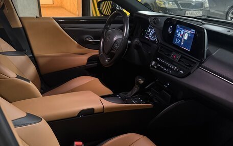 Lexus ES VII, 2022 год, 3 900 000 рублей, 7 фотография