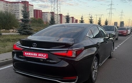 Lexus ES VII, 2022 год, 3 900 000 рублей, 4 фотография
