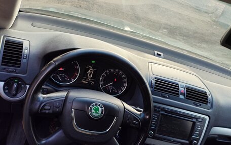 Skoda Octavia, 2011 год, 750 000 рублей, 10 фотография