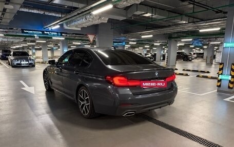 BMW 5 серия, 2022 год, 6 000 000 рублей, 3 фотография