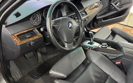 BMW 5 серия, 2007 год, 1 300 000 рублей, 11 фотография
