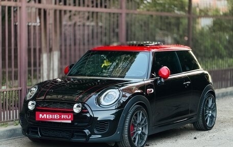 MINI Hatch, 2018 год, 2 450 000 рублей, 11 фотография