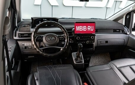 Hyundai Staria, 2021 год, 4 930 000 рублей, 6 фотография
