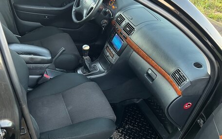 Toyota Avensis III рестайлинг, 2006 год, 720 000 рублей, 5 фотография