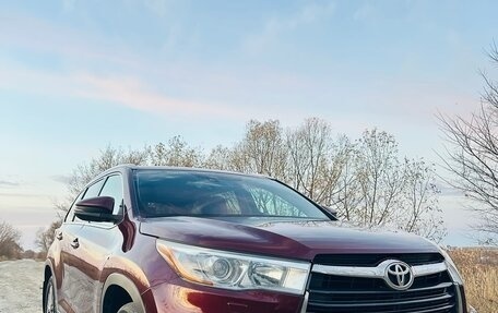 Toyota Highlander III, 2014 год, 2 800 000 рублей, 8 фотография