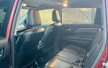 Toyota Highlander III, 2014 год, 2 800 000 рублей, 19 фотография