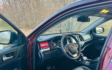 Toyota Highlander III, 2014 год, 2 800 000 рублей, 20 фотография